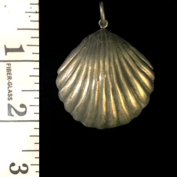 Vintage Set Oxidized Hollow + Puffy Shell Pendants - Picture 4 of 8